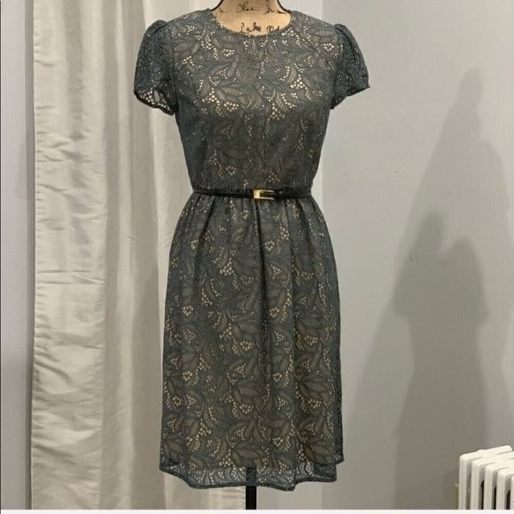 Ann Taylor Loft grey embroidered dress size 2 crew neck short sleeve